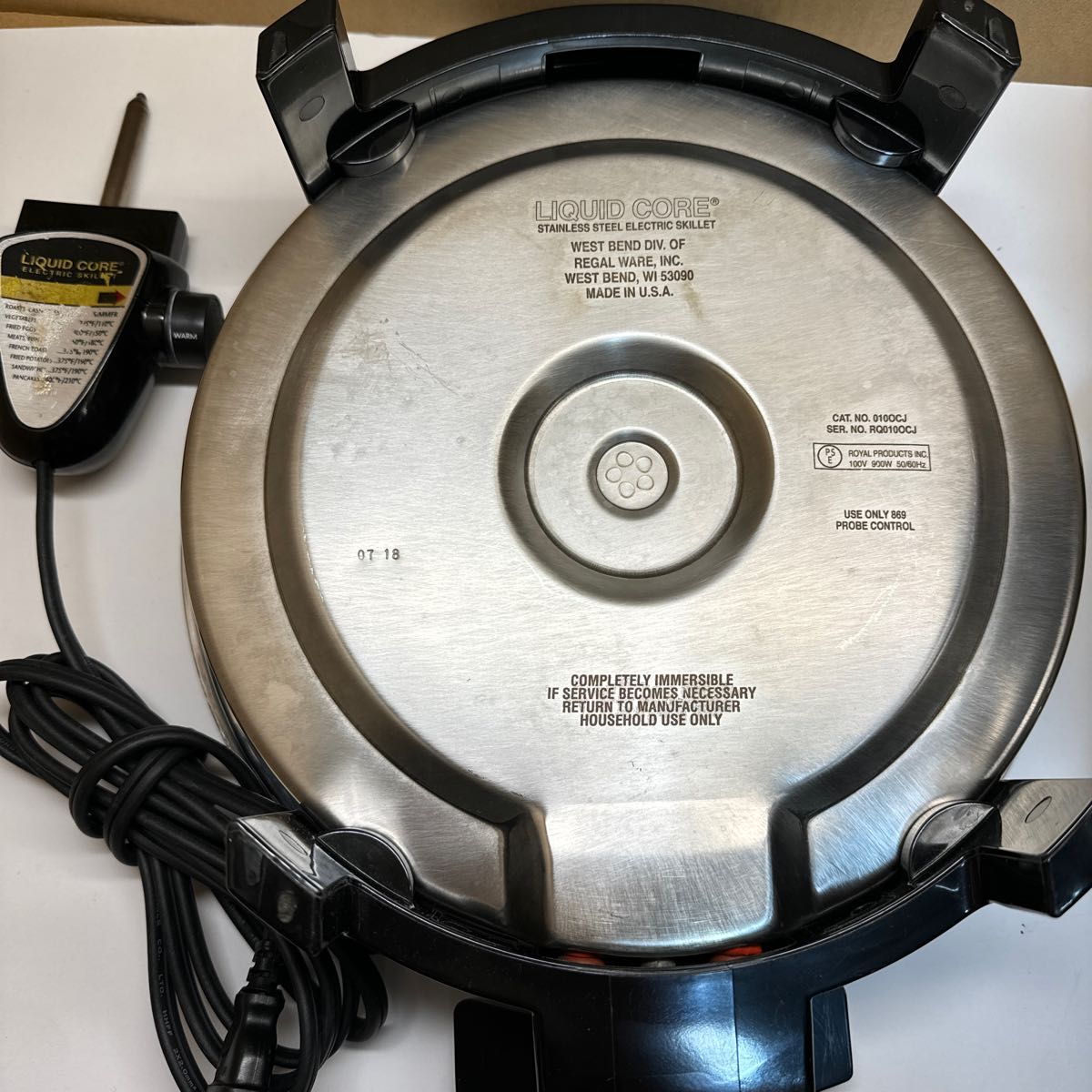 ロイヤルクイーン リーフセットと電気フライパン鍋浅型本体のみ ロイヤルクイーン リーフセットと電気フライパン鍋浅型本体のみ