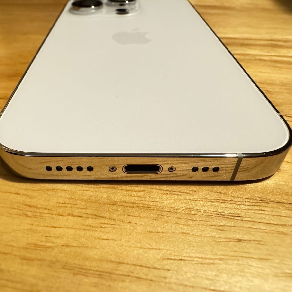【超美品】iPhone 14 Pro シルバー 128 GB SIMフリー バッテリー最大容量:100%