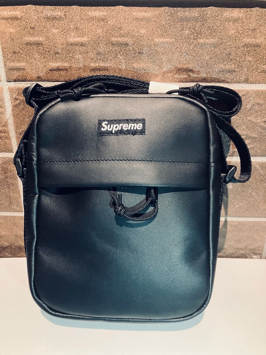 supreme Leather Shoulder Bag レザーショルダーバッグ　黒