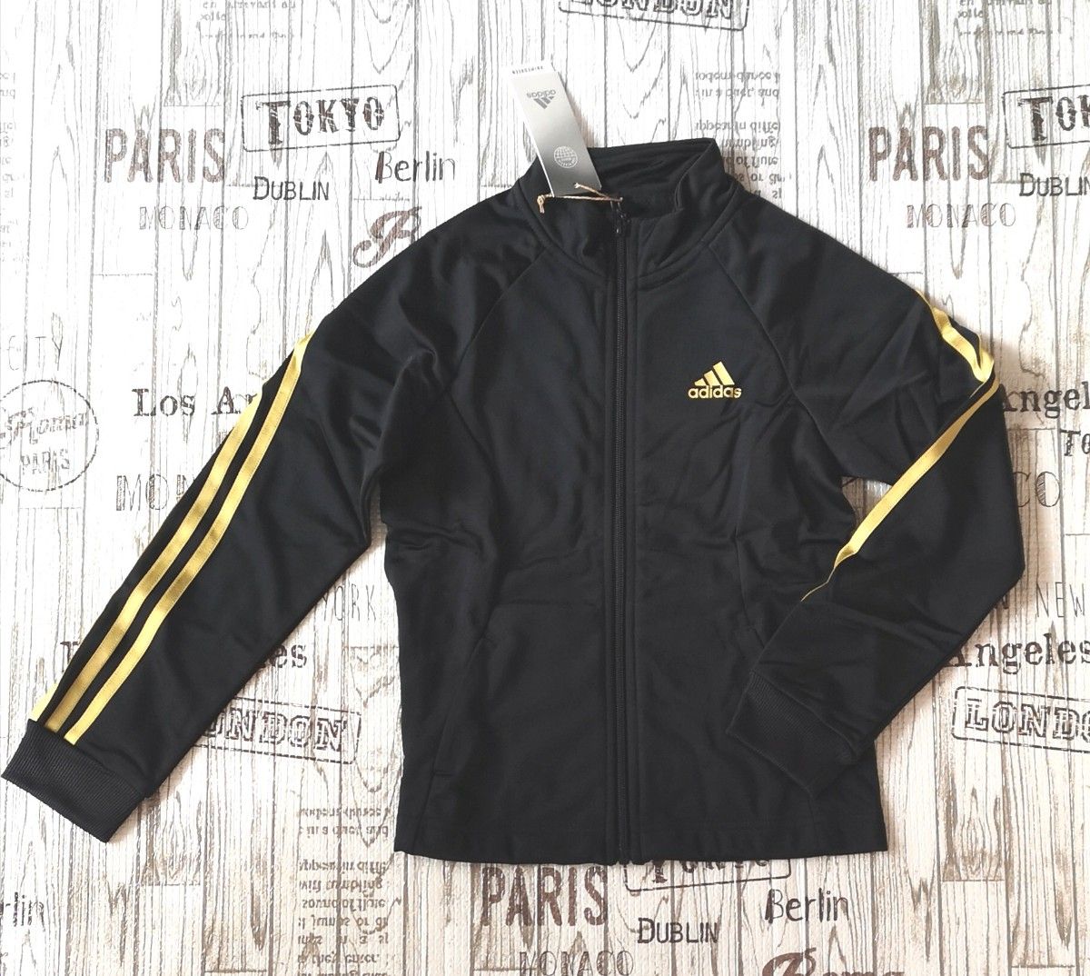 【気質アップ】 新品 140 adidas アディダス ジャージ 上下 セット キッズ 上下セット