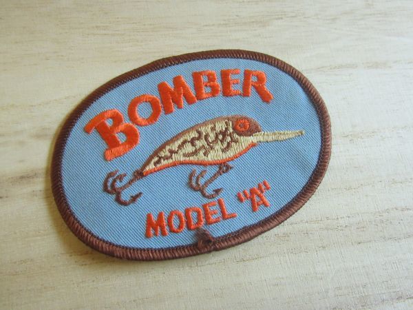 BOMBER LURES ボーマー ルアーズ MODEL A ロゴ ワッペン/釣り バス釣り 海釣り ライフジャケット キャップ バッグ カスタム 03_画像1