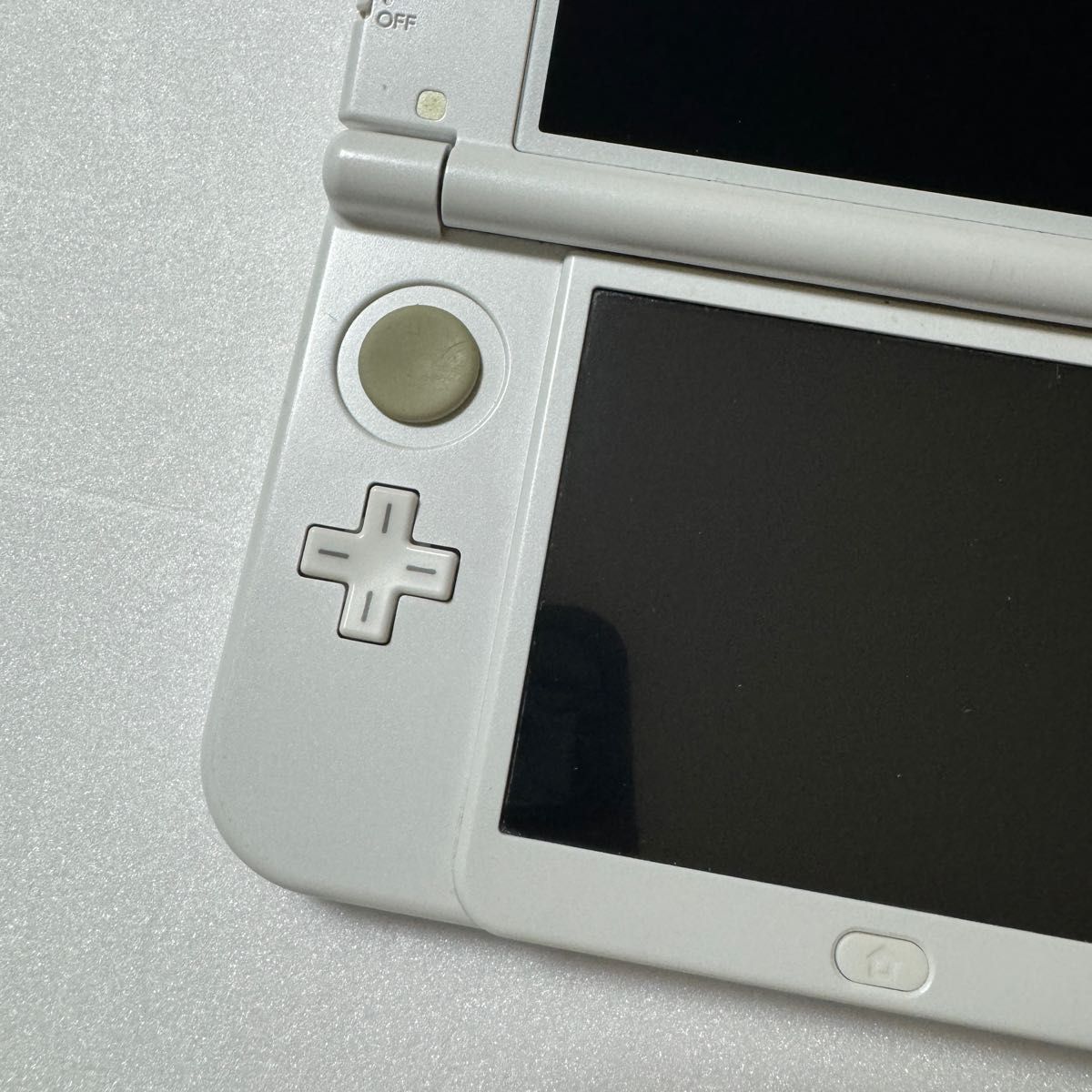 美品！Newニンテンドー3DS LL パールホワイト