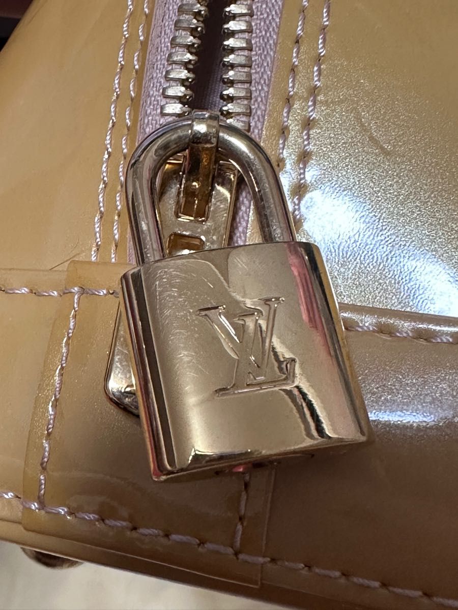 LV LOUIS VUITTON ヴェルニ ローズフロランタン アルマPM