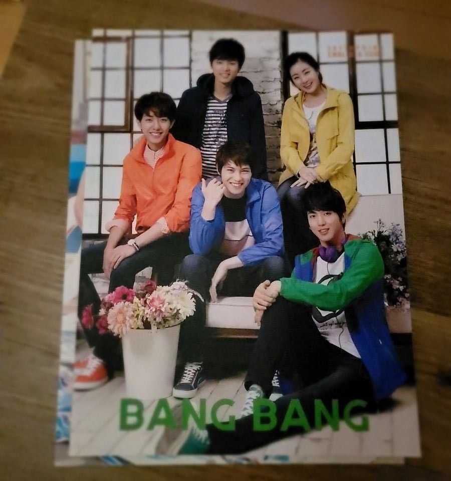 韓国　BANG BANG　カタログ6冊★CNBLUE