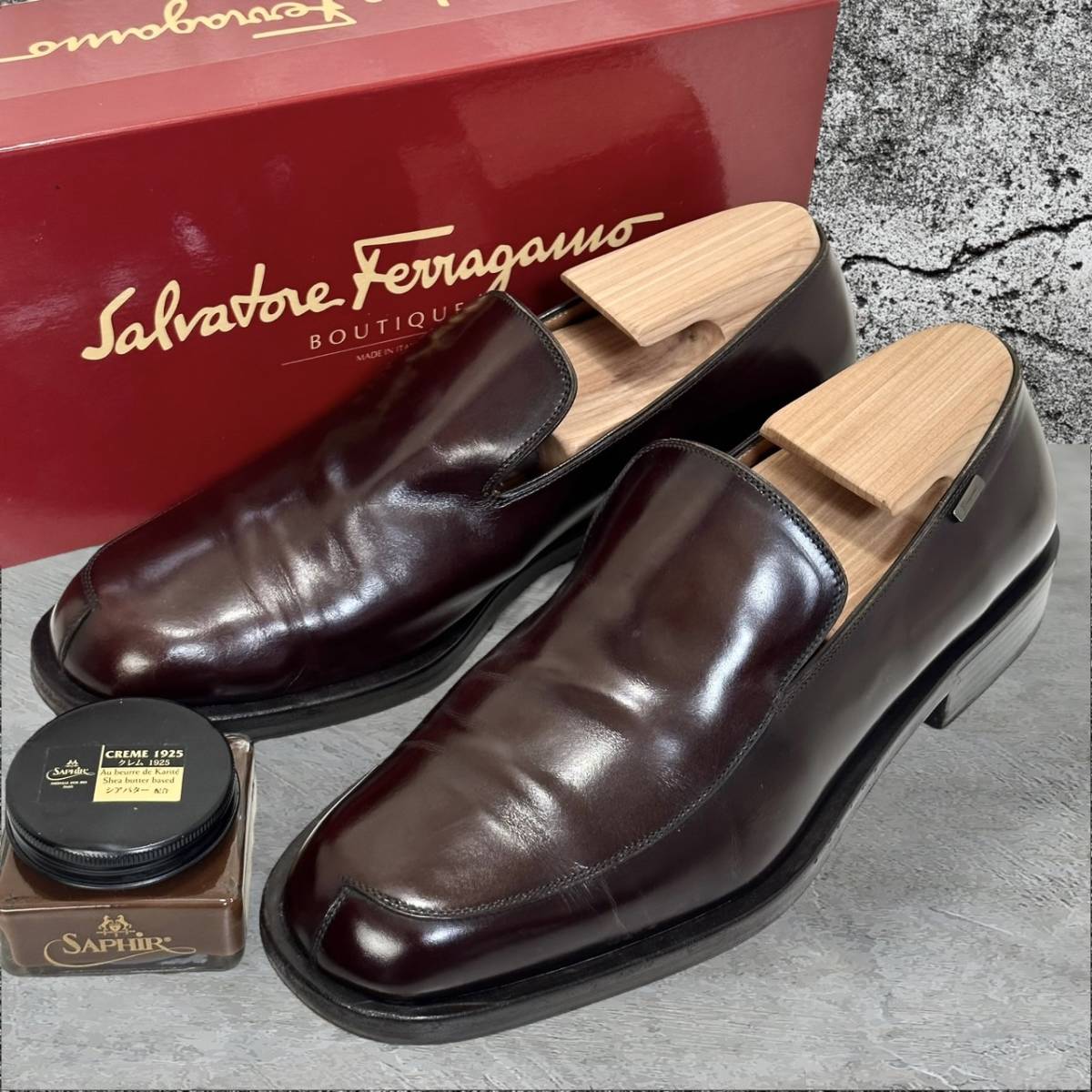 日本初の サルヴァトーレフェラガモ Ferragamo ☆美品☆Salvatore 7.5