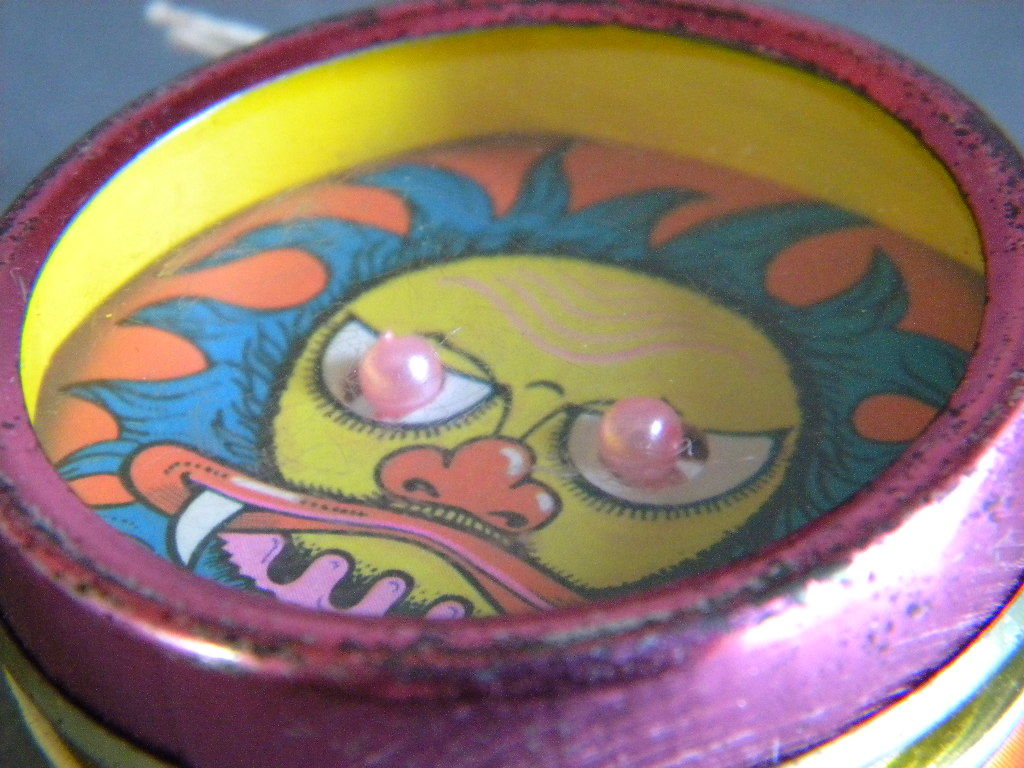  that time thing ** Pachi Showa era 40 period MONSTER monster!!yo-yo-& Medama inserting game made in Japan tin plate . thing ... mysterious person cheap sweets dagashi shop ** unused dead stock 