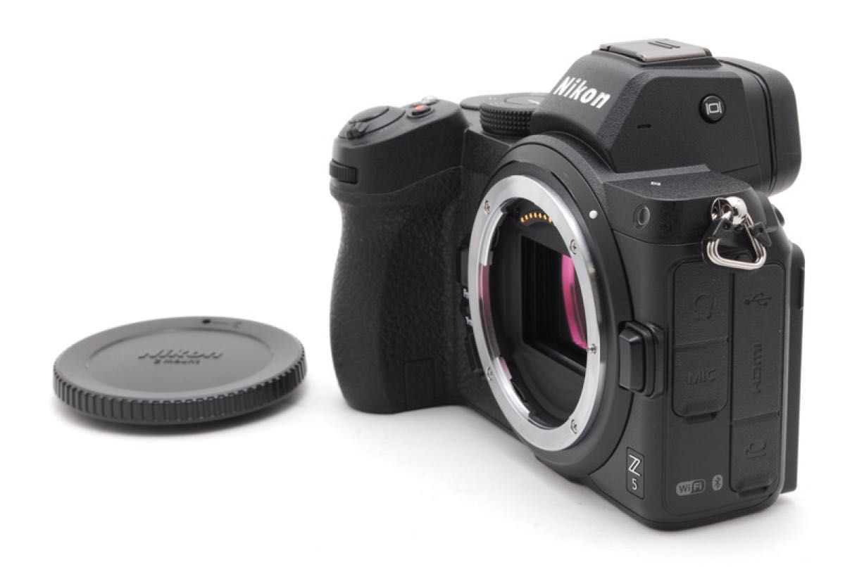 美品 ニコン Nikon Z5 ボディ・グリップ Z-GR1 付き シャッター 美品 ニコン Nikon Z5 ボディ・グリップ Z-GR1 付き シャッター