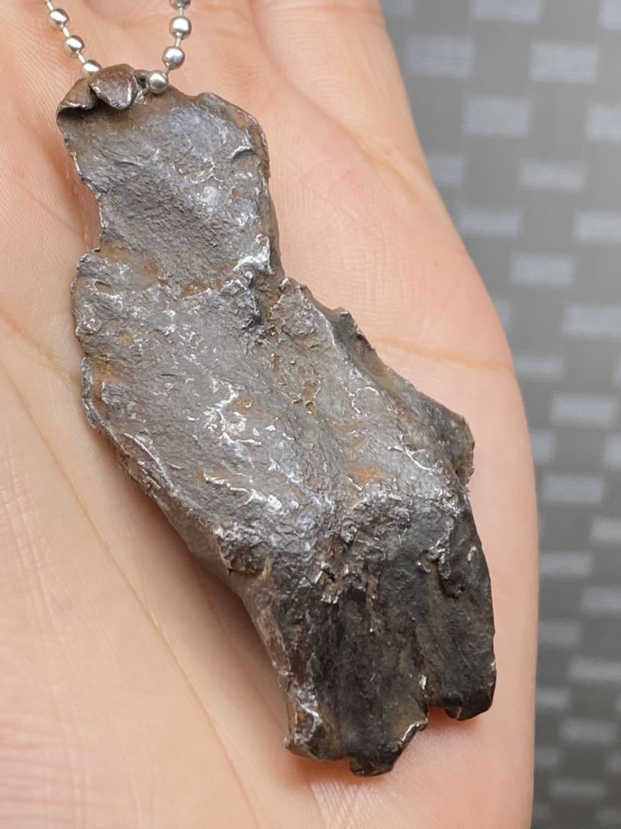 ゲベルカミル隕石 66g 隕石原石 標本 鉄隕石 アタキサイト Gebel Kamil 落下地エジプト 隕石 鉄隕石　メテオライト　隕石