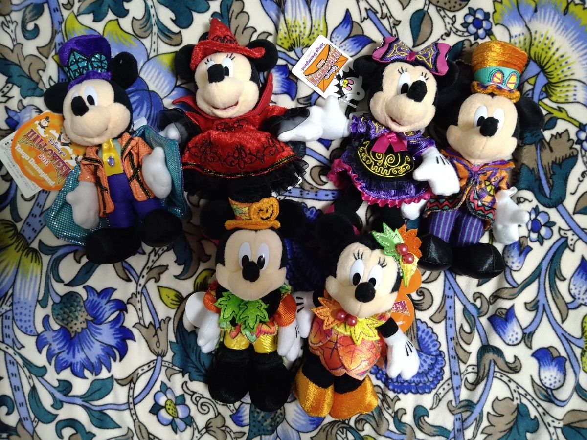 ディズニーハロウィーン ぬいぐるみバッジ 2011/2012/2013 6体 ディズニーハロウィーン ぬいぐるみバッジ 2011/2012/2013 6体