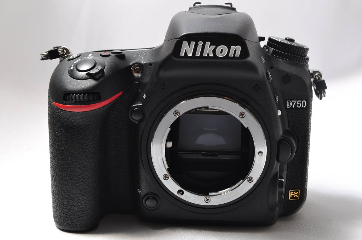 極上美品 Nikon ニコン D750 単焦点&標準&超望遠トリプルレンズセット