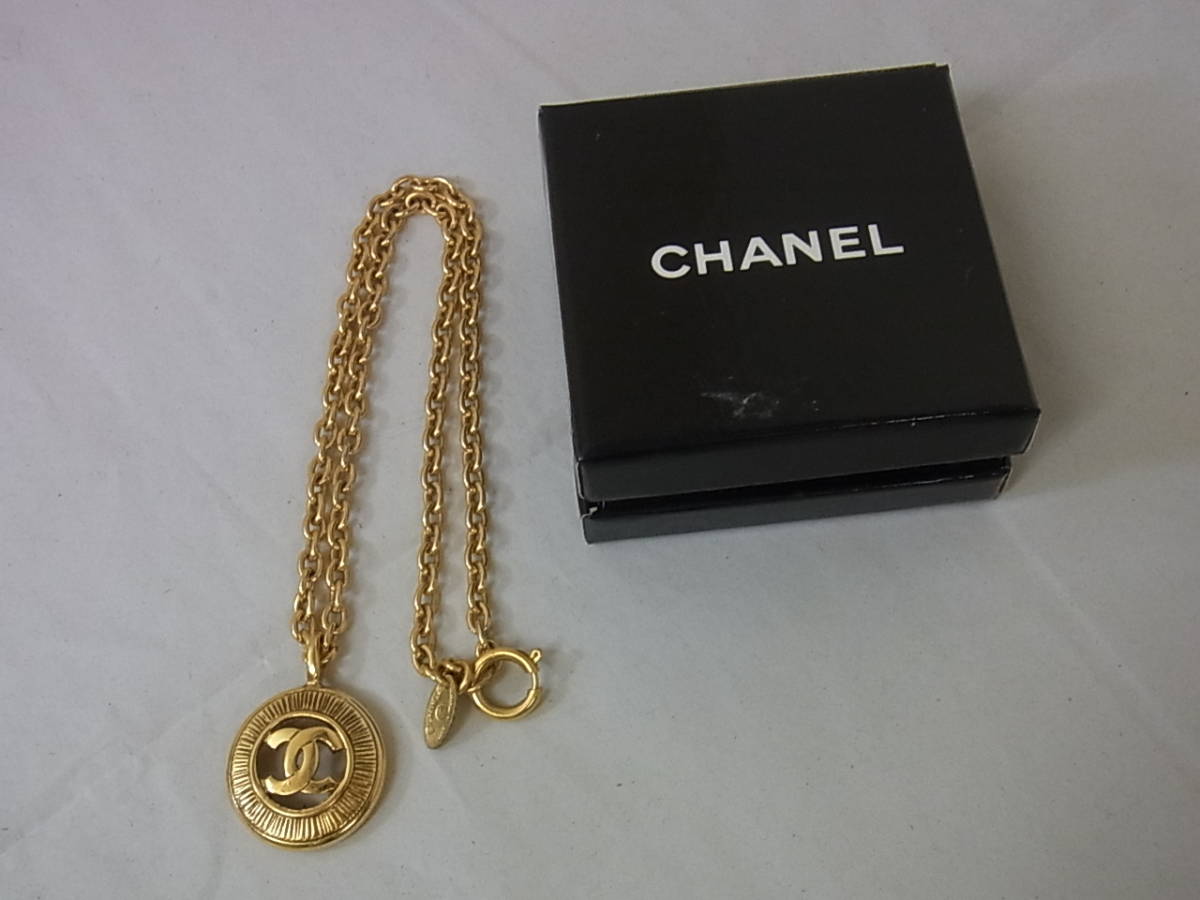 150922H06-1003H-A3■CHANEL■シャネル　ネックレス　ココマーク　ゴールドカラー　ヴィンテージ　レディースアクセサリー_画像1