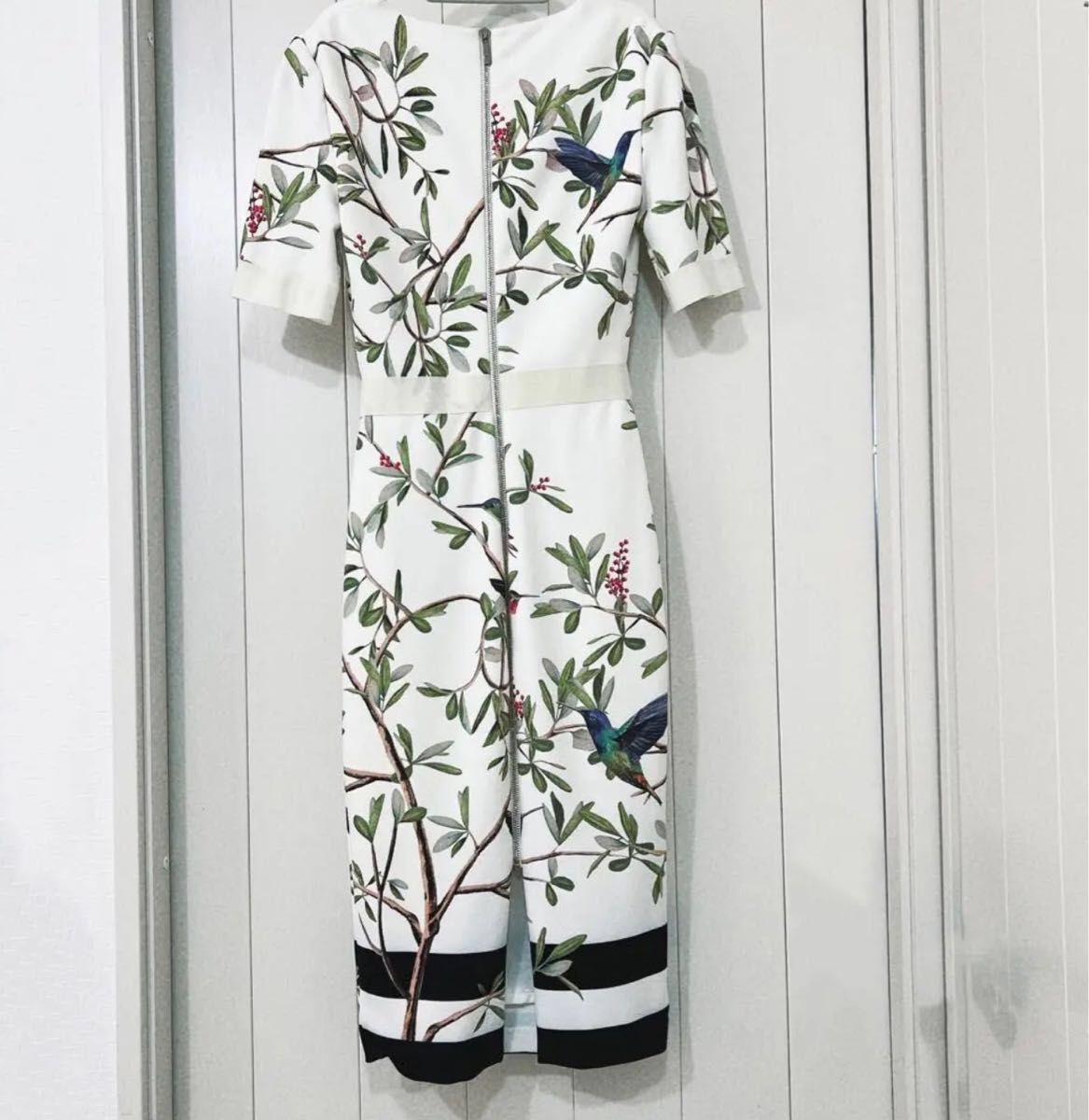 完売 新品同様 TED BAKER ハミングバードドレス サイズ1 鳥柄