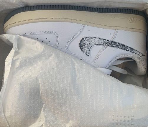 送料込み 新品 NIKE エアフォース1 HIP HOP 50周年限定モデル 送料込み 新品 NIKE エアフォース1 HIP HOP 50周年限定モデル