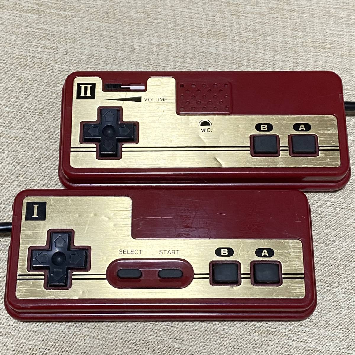 ファミコン希少四角ボタン美白AV仕様レトロフィット改造 /ノイズ ファミコン希少四角ボタン美白AV仕様レトロフィット改造 /ノイズ