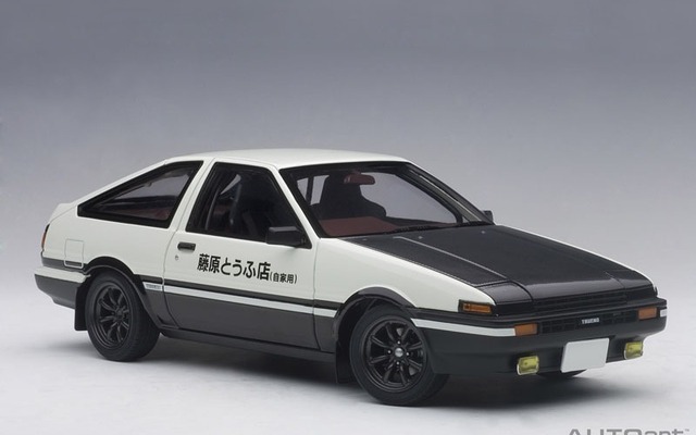 1/18 オートアート　トヨタ スプリンター トレノ AE86 イニシャルD ファイナルバージョン 新品/箱なし_イメージ写真