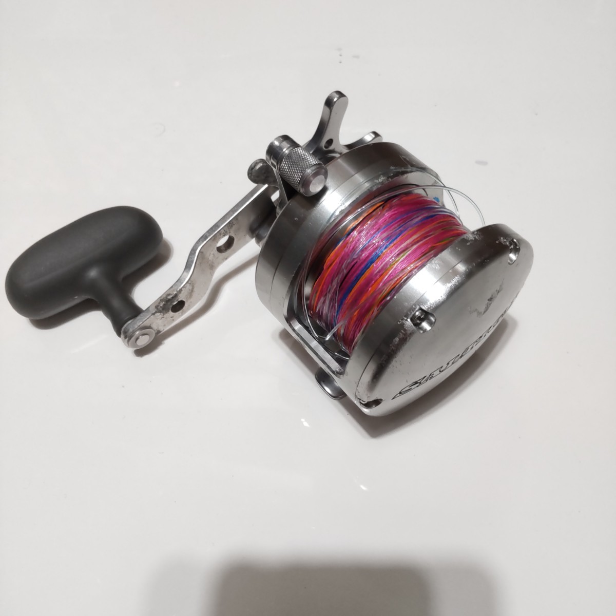 経典 SALTIGA ソルティガ DAIWA ダイワ Z20L ボディー傷多 左巻き