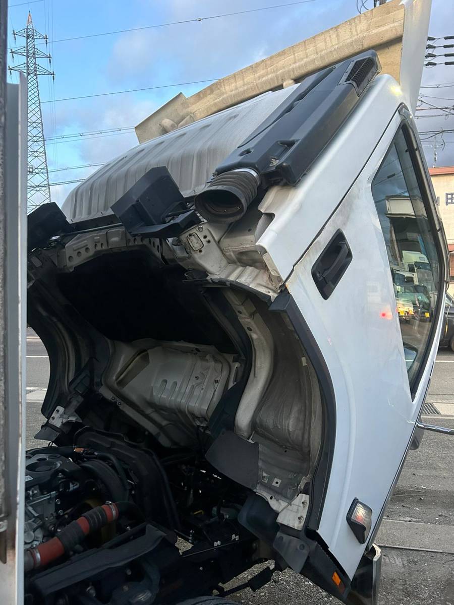  Heisei era 20 year! Isuzu Elf wide! cabin Assy! beautiful goods! part removing . repair base how about?? loading support will do! Kyoto departure!