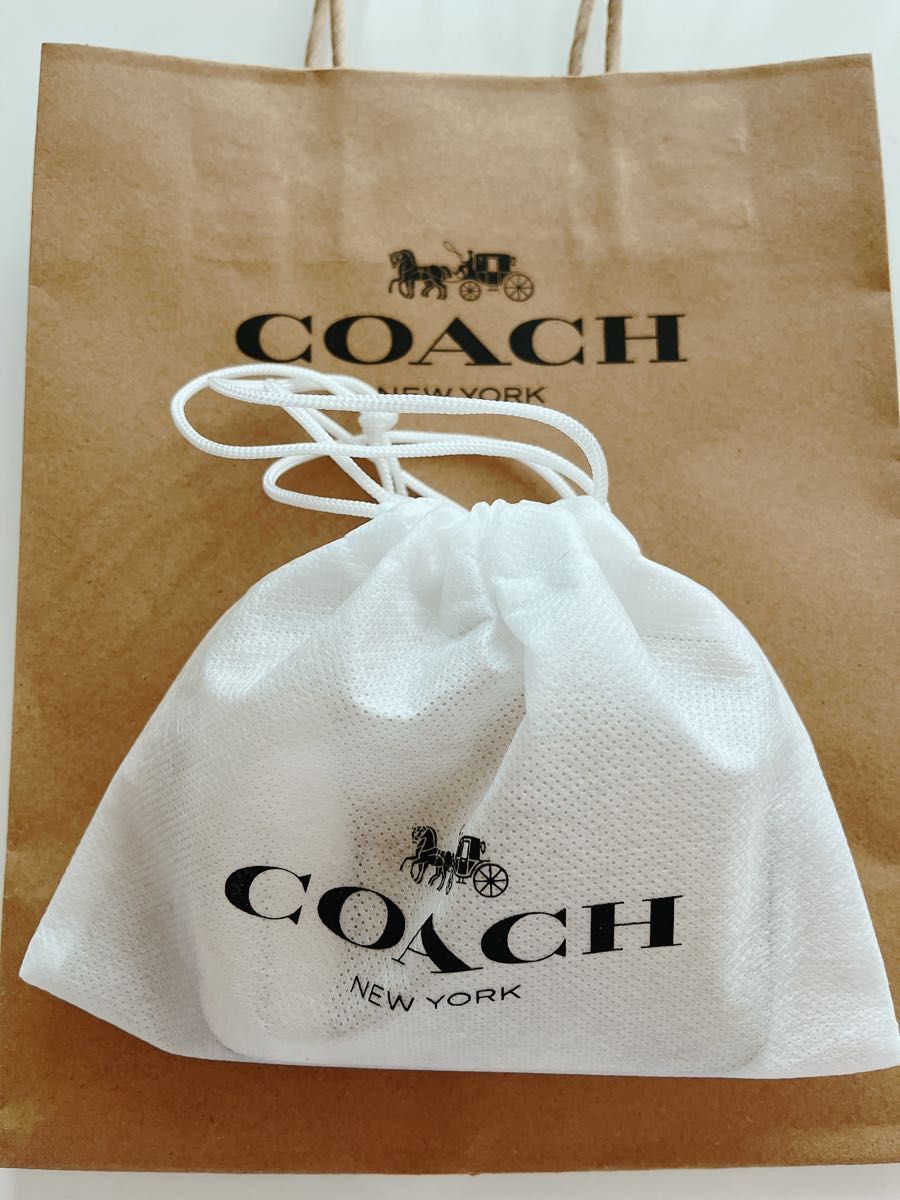 coach カードケース コインケース ミニ財布 シグネチャー  定期入れ　チェーン付き 新品未使用 