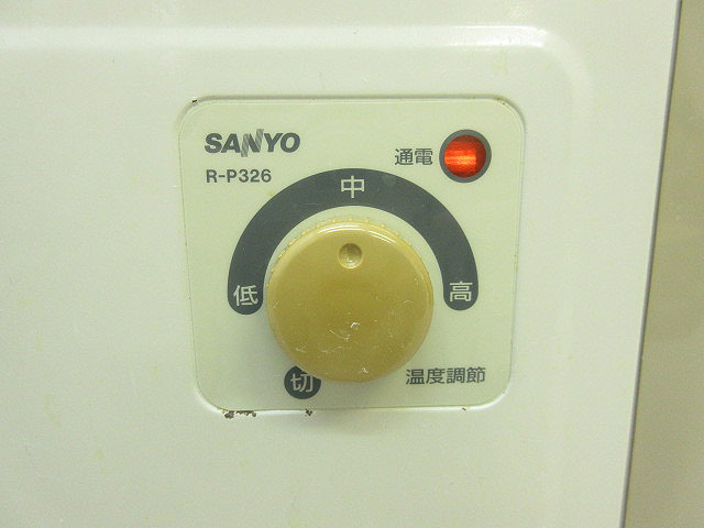 ★sz1154　SANYO　ミニパネルヒーター　R-P326　三洋電機　電気ヒーター　温度調節　ミニパネル　冬　簡易動作確認済★_画像2