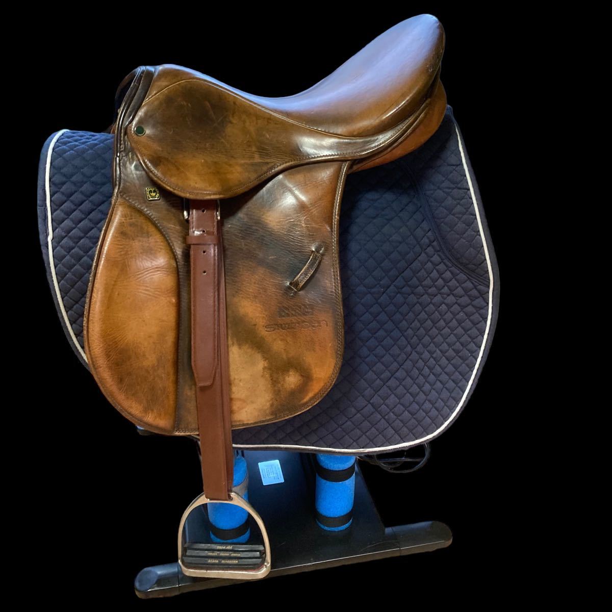 乗馬 鞍 stubben ステューベン 障害鞍 付属品多数(乗馬、馬術)|売買