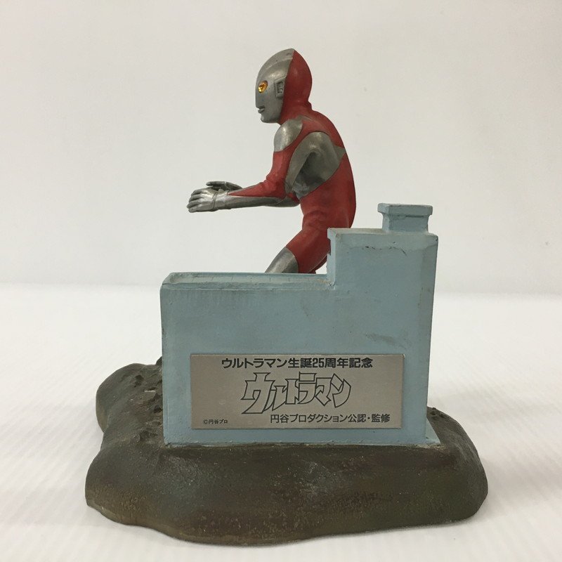 TEI【現状渡し品】 ウルトラマン 生誕周年記念 モニュメント 円谷プロ