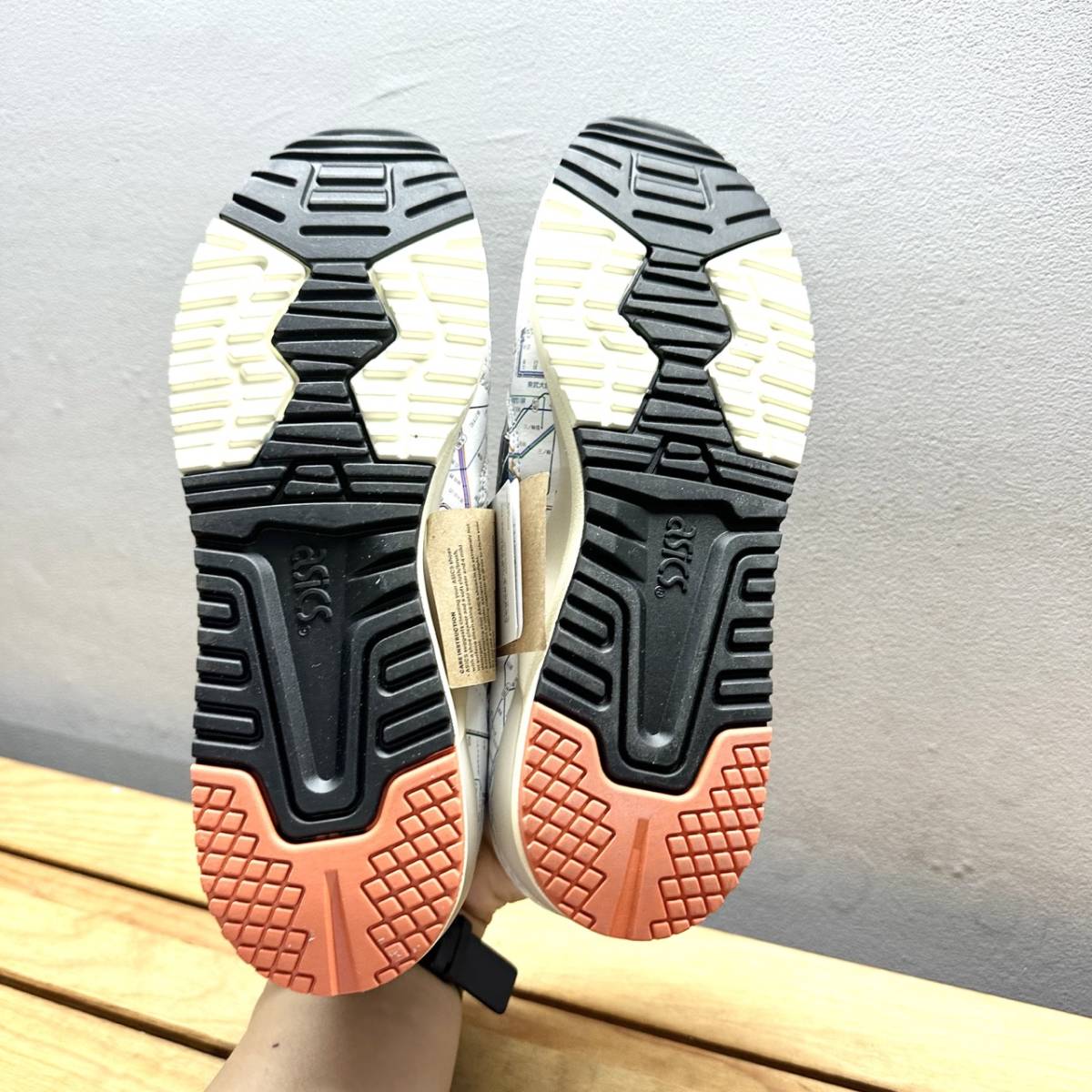 ヤフオク! - 極美品 未使用タグ付 asics GEL-LYTE III...