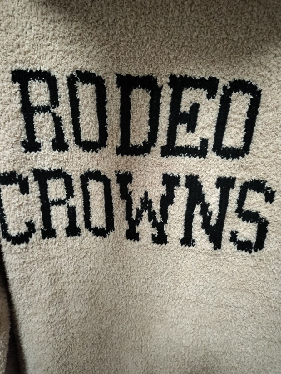 中古 ロデオクラウンズ RODEOCROWNS ベアフット モコモコ カーディガン パーカー ベージュ Ｍサイズ あったか_画像4