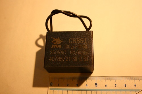 ( CBB61　20uF 250VAC 50/60Hz ) キャパシター　モーター始動　フィルムコンデンサー 　fan capacitor_画像1