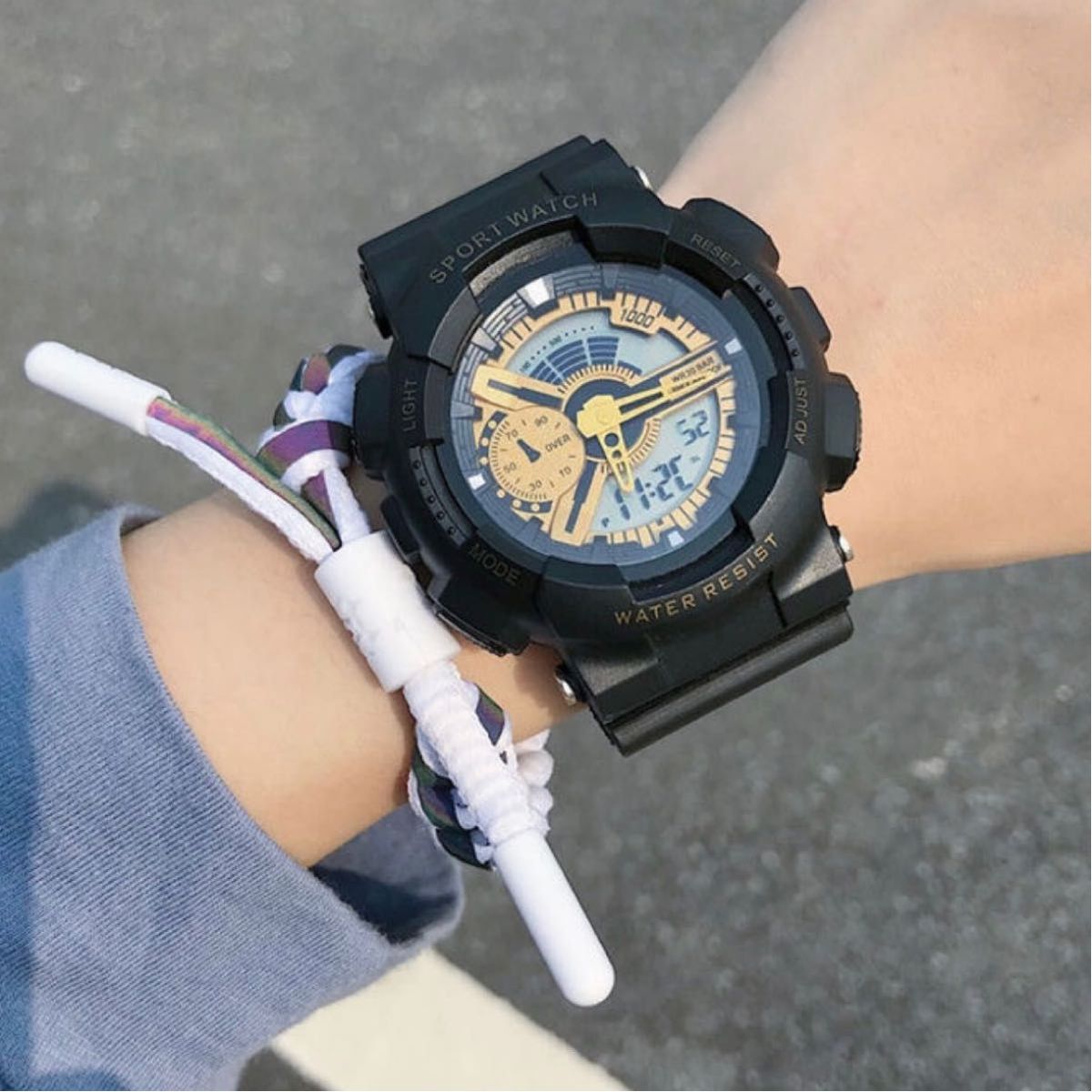 【新品】　腕時計　時計　ブラック　黒　ゴールド　金