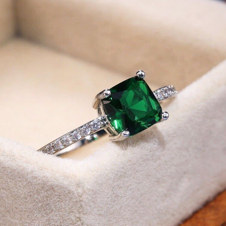  new goods 11 number AAA+ CZ emerald ring square silver high quality diamond ring . approximately ring present emerald free shipping 