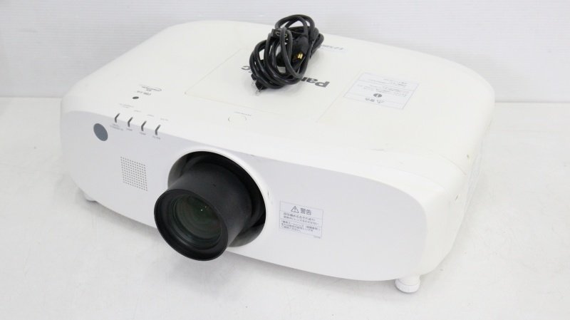 Panasonic 5400lm プロジェクター□PT-EZ580J 中古 ランプ使用 Panasonic 5400lm プロジェクター□PT-EZ580J 中古 ランプ使用