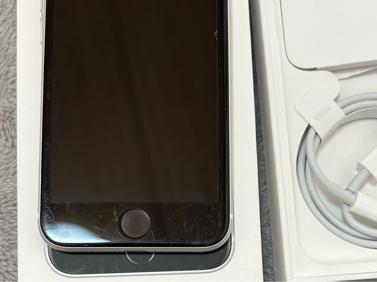 iPhone SE 第2世代 (SE2) ホワイト 64 GB その他|Yahoo!フリマ(旧