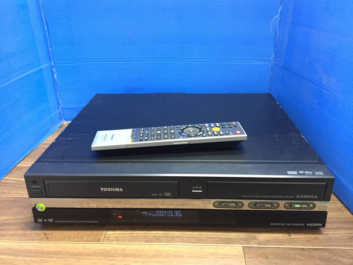 東芝 VHS/HDD/DVDレコーダー RD-W301 リモコン付 品B-9509-