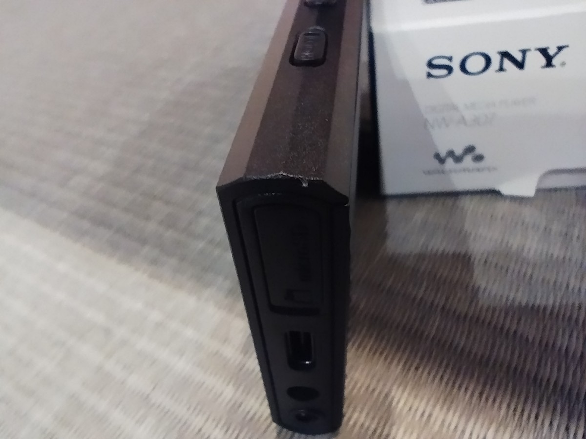 中古 SONY WALKMAN NW-A307 A300シリーズ ウォークマン ソニー おまけ純正シリコンケース付、ガラスフィルム ハイレゾ LDAC aptX Android _画像2