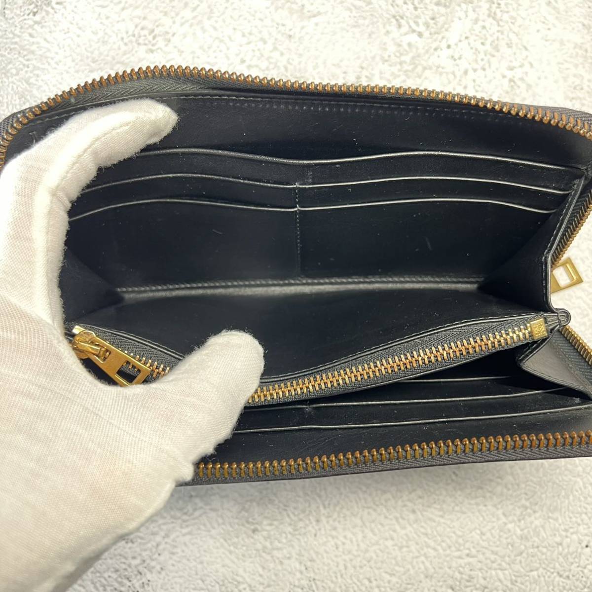 美品】ロエベ LOEWE リピート アナグラム 長財布 ラウンド 美品】ロエベ LOEWE リピート アナグラム 長財布 ラウンド