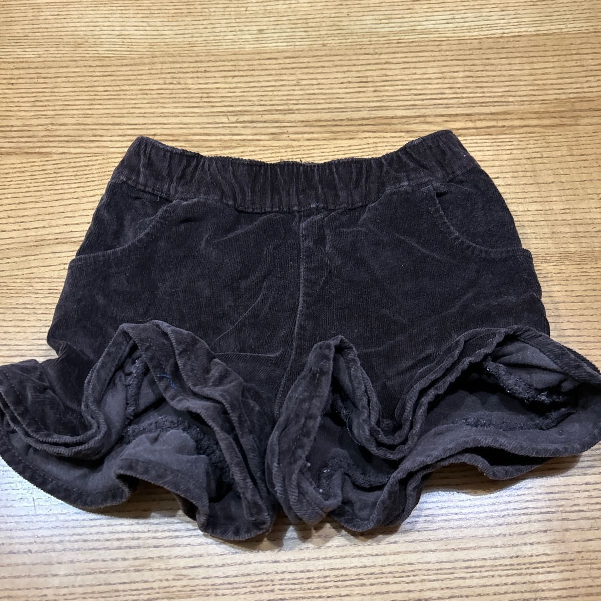 【baby GAP】(USED)裾フリル ブラウン コーデュロイショートパンツ 95cm