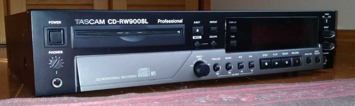 ＴＡＳＣＡＭ　CD-RW900SL 業務用ＣＤレコーダー【整備済み】　_画像2