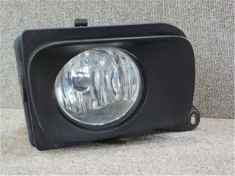  Toyota original Dyna { KDY281 } right foglamp light P10500-23011998