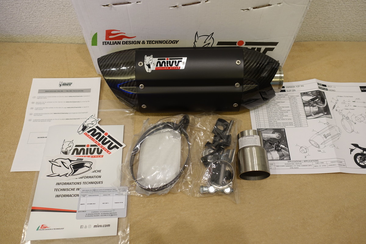 半額小傷★MIVV YZF-R6 (17-23) SPORT SUONO スリップオンマフラー ブラックステンカバー カーボンエンド 1.8kg 定価126,586円 Y.063.L9 6