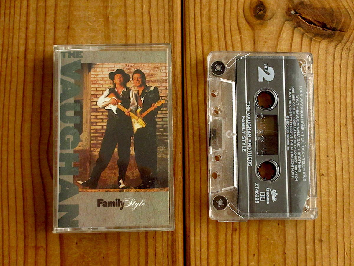 カセットテープ / Stevie Ray Vaughan / The Vaughan Brothers - Family Style [Epic Associated / ZT 46225]_画像1