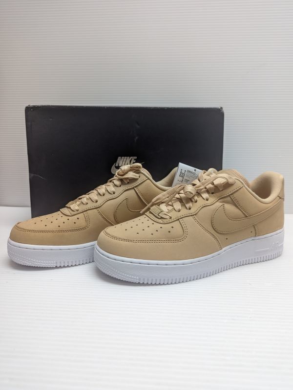 A64-231020-149【未使用】NIKE ナイキ WMNS AIR FORCE 1 PREMIUM VACHETTA TAN DR9503-201 26cm_画像1