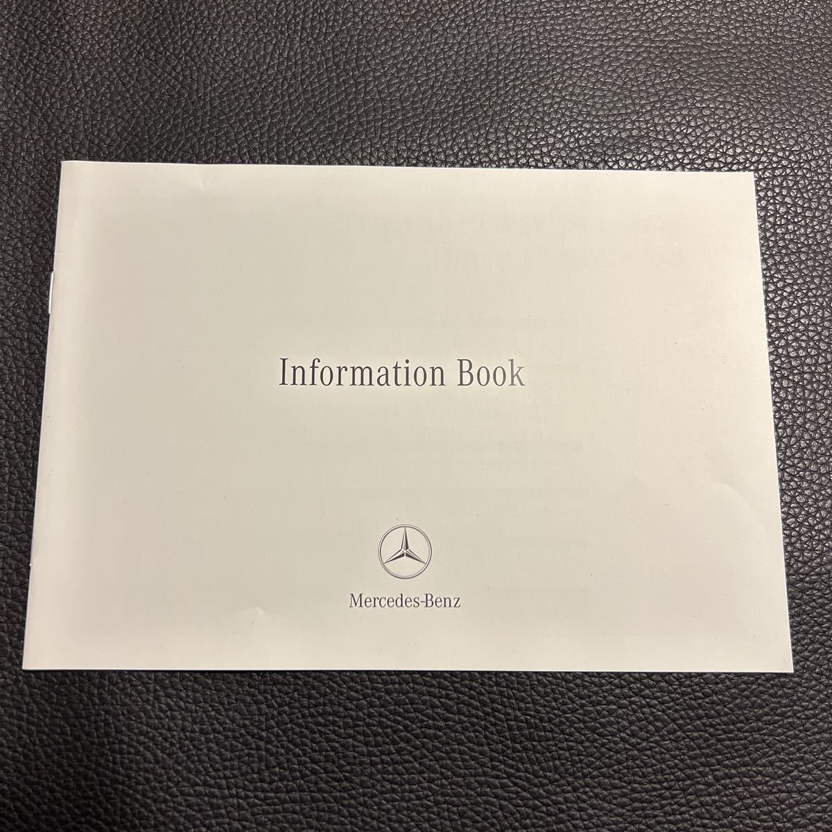 ★Mercedes Benz メルセデス ベンツ A to Z Infomation Book 小物入ケース★_画像8