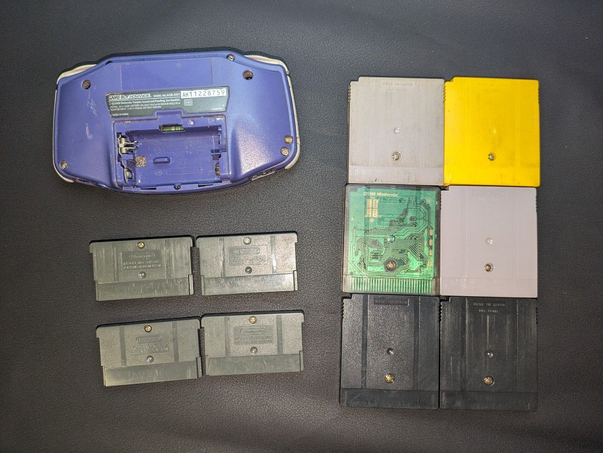 ジャンク品 ゲームボーイアドバンス本体 ポケモン 緑初代 ジャンク品 ゲームボーイアドバンス本体 ポケモン 緑初代