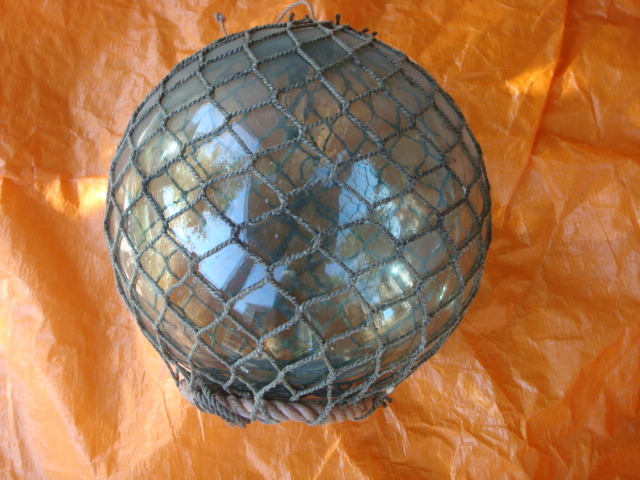 ビン玉　ガラス製フロート　直径：約34cm　中古　（その2）_画像4