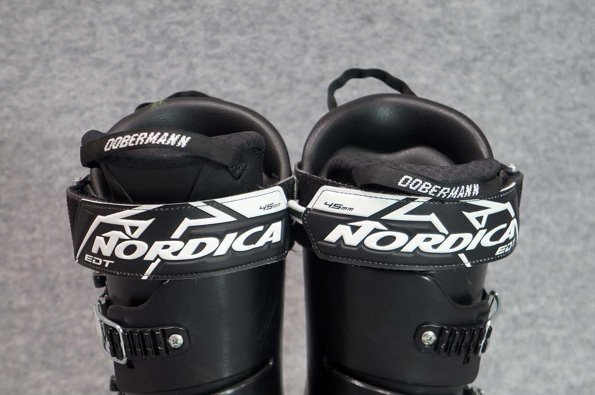 ノルディカ NORDICA DOBERMANN スキーブーツ 新古品 [カラー ノルディカ NORDICA DOBERMANN スキーブーツ 新古品 [カラー