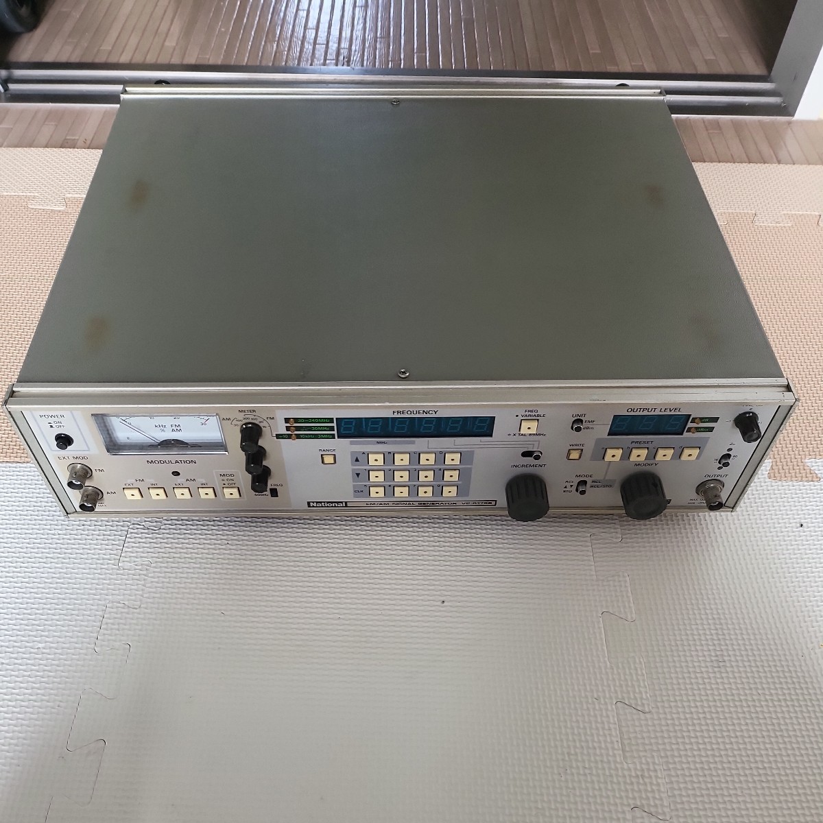 National FMAMシグナルジェネレータ VP-8179Bジャンク-