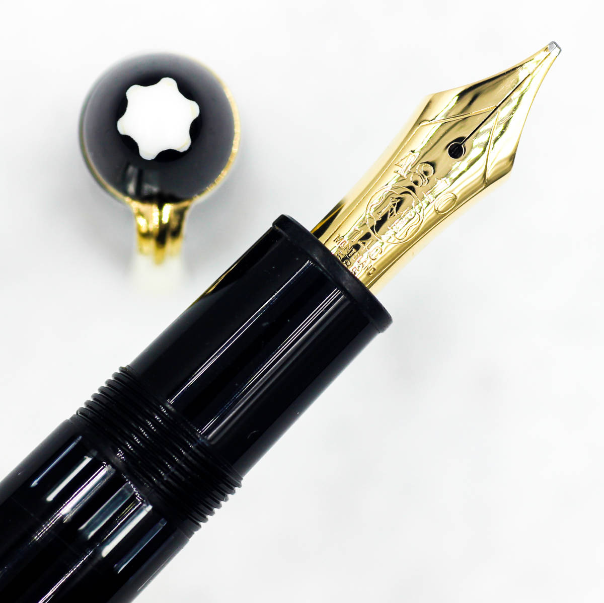 憧れの モンブラン 美品 マイスターシュテュック 左左 MONTBLANC 樹脂