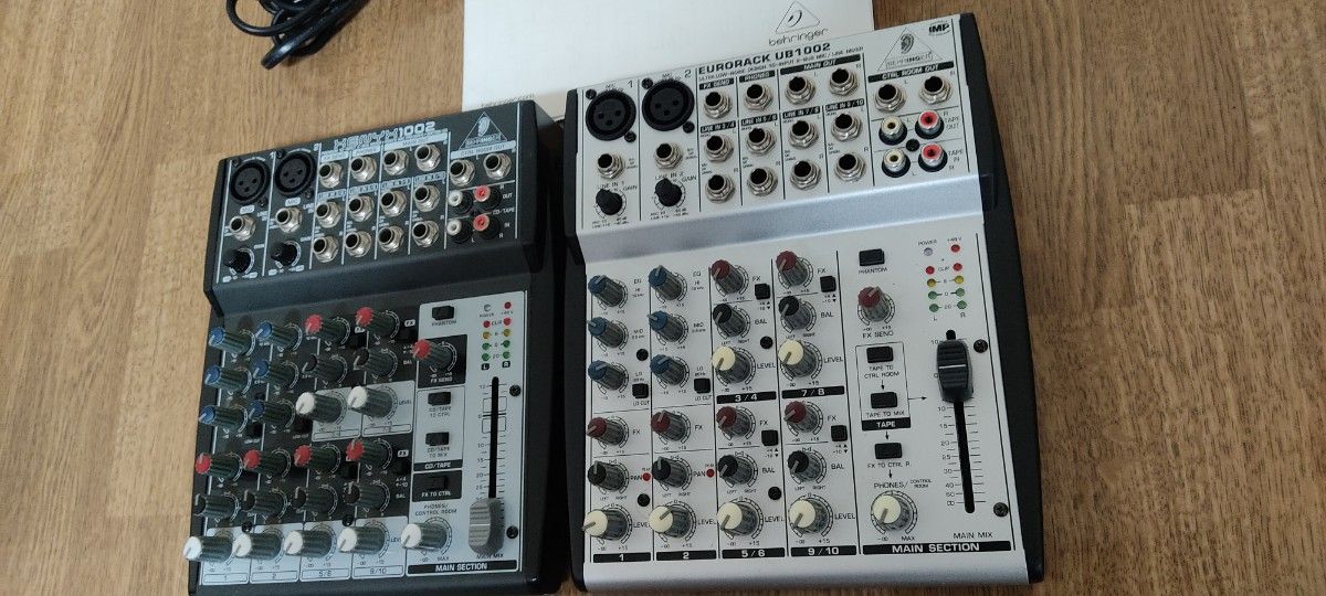 BEHRINGER ベリンガー アナログミキサー 2台です-