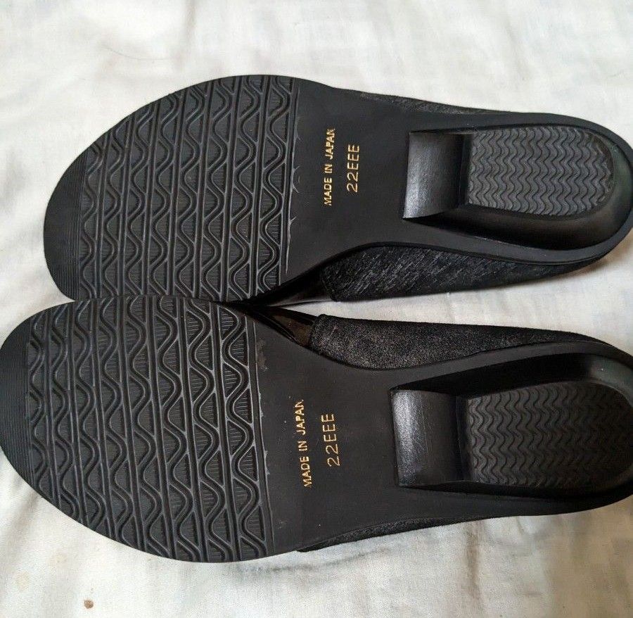 美品　菊池の靴　パンプス　黒　22cm 3E