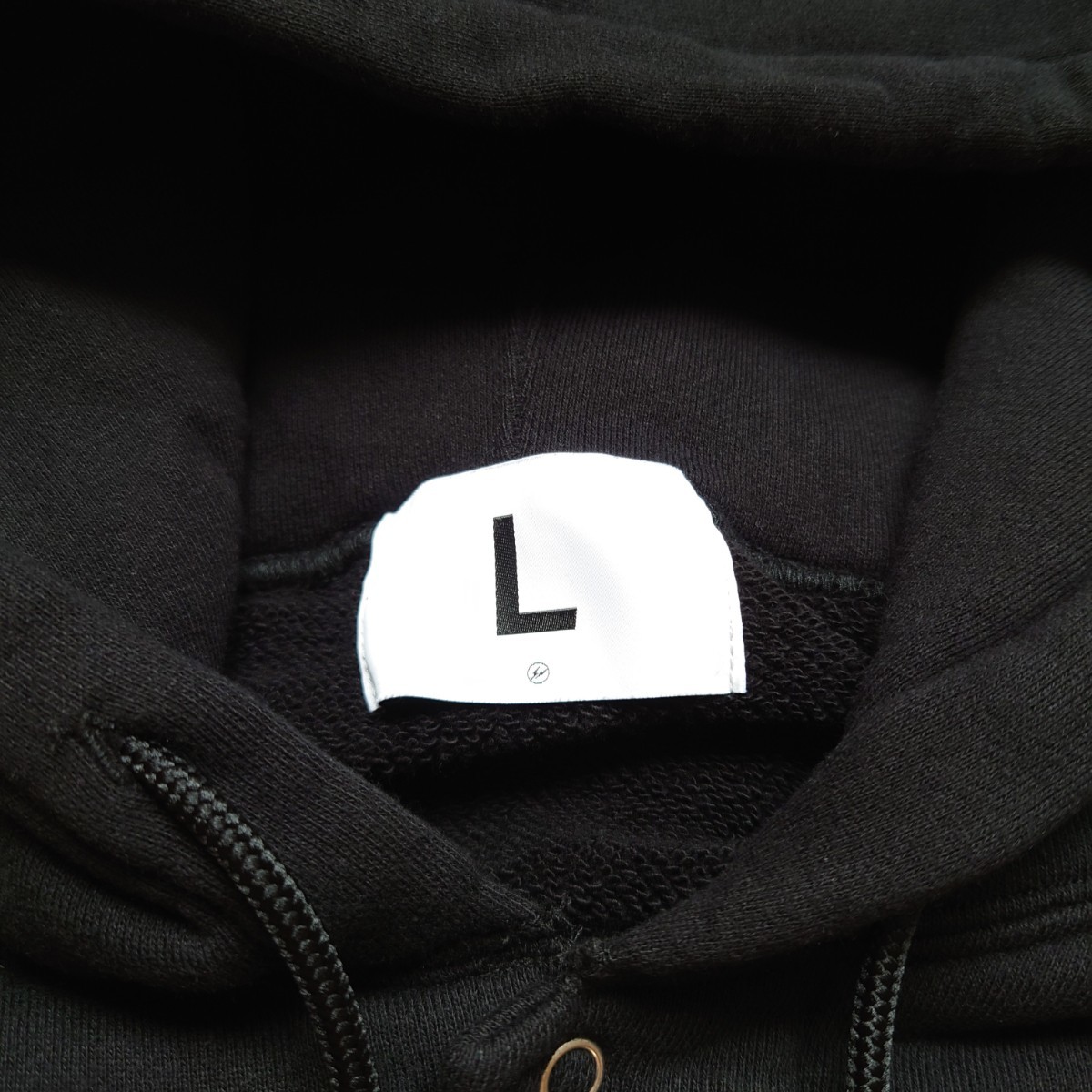 新品 Lサイズ FRAGMENT × DaliaDee SNAPHOODIE BLACK フラグメント パーカー 黒 ブラック フーディー Fragment Design 日本製_画像4